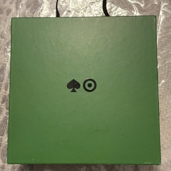 Kate Spade Red Flower 🌸 Target collab earrings - Picture 3 of 4